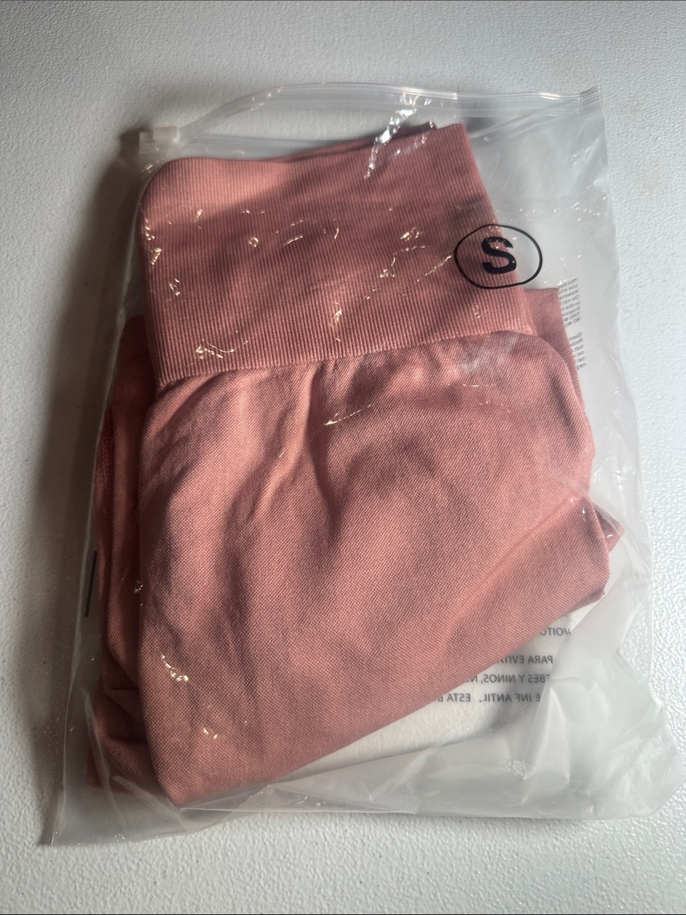Women's Small shaping leggings in pink, brand new